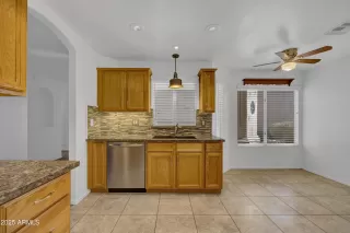 Photo #4: 6803538 Listing 