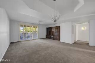 Photo #6: 6803538 Listing 