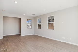 Photo #2: 6803624 Listing 