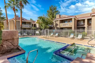 Photo #3: 6803856 Listing 