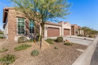 Photo #3: 6803898 Listing