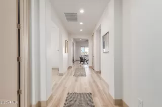 Photo #5: 6803898 Listing