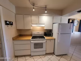 Photo #4: 6803939 Listing