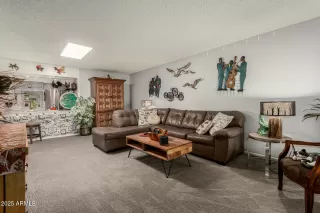 Photo #4: 6803986 Listing