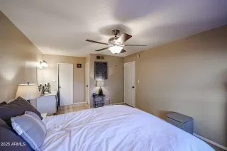 Photo #6: 6803992 Listing