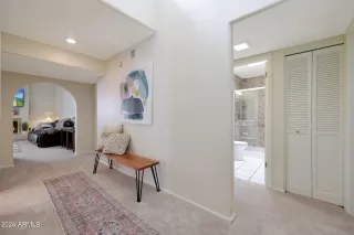 Photo #2: 6804102 Listing 