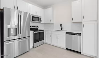 Photo #6: 6804191 Listing