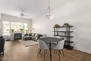 Photo #3: 6804538 Listing