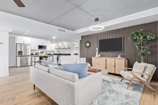 WINDSOR PLACE Condos for Sale Browse active condo listings in WINDSOR PLACE