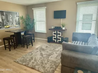 Photo #2: 6804812 Listing