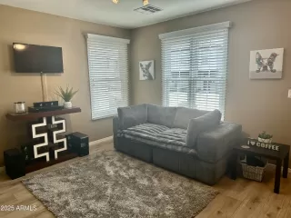 Photo #4: 6804812 Listing