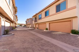 Photo #2: 6804898 Listing 