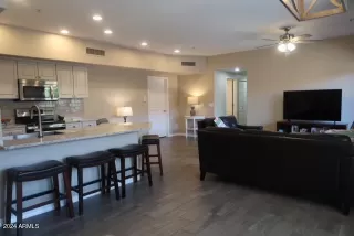 Photo #3: 6804904 Listing