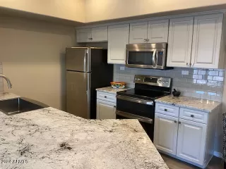 Photo #4: 6804904 Listing