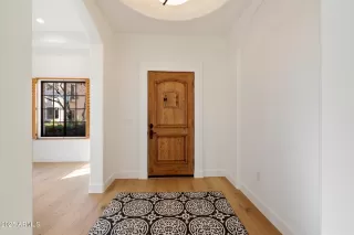 Photo #2: 6805145 Listing 