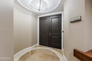 Photo #1: 6805266 Listing 