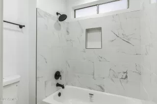 Photo #6: 6805323 Listing