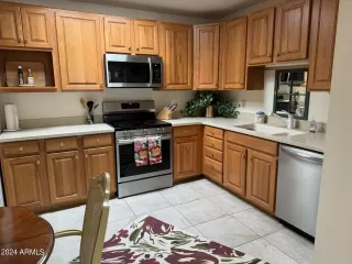 Photo #5: 6805356 Listing 