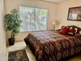 Photo #6: 6805356 Listing 