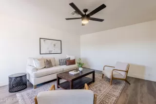 Photo #4: 6805468 Listing