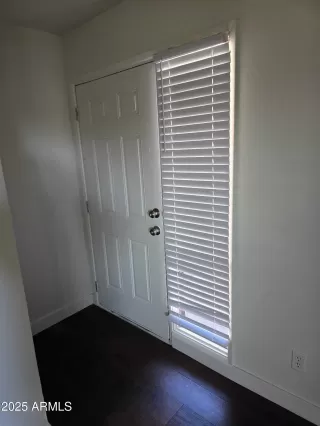 Photo #5: 6805548 Listing
