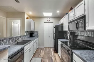 Photo #2: 6805582 Listing 