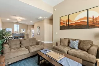 Photo #6: 6805701 Listing 