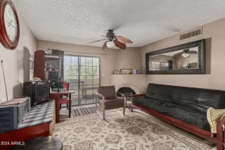 Photo #4: 6805873 Listing