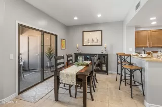Photo #3: 6805897 Listing
