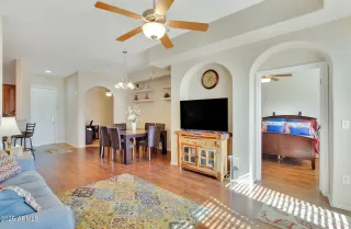 Photo #1: 6806074 Listing