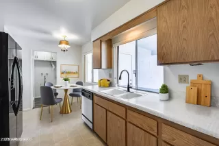 Photo #2: 6806097 Listing