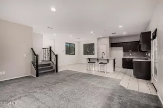 Photo #1: 6806301 Listing