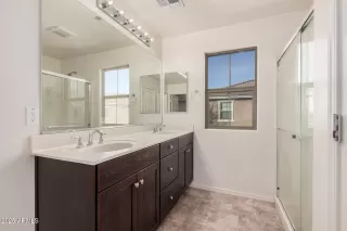 Photo #3: 6806301 Listing