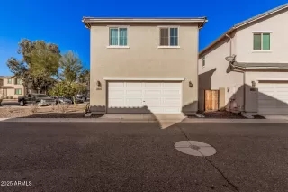 Photo #4: 6806301 Listing