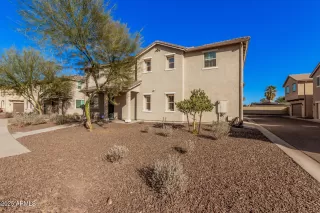 Photo #5: 6806301 Listing