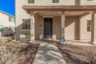 Photo #6: 6806301 Listing