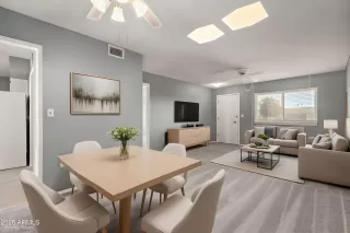 Photo #6: 6806555 Listing