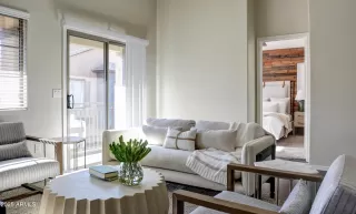 Photo #4: 6806686 Listing