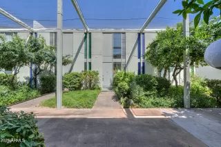 Photo #3: 6806776 Listing 