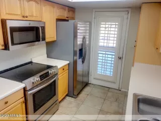 Photo #2: 6806817 Listing 