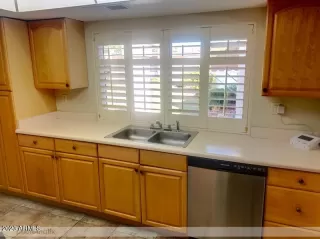 Photo #5: 6806817 Listing 