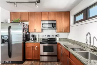 Photo #6: 6806839 Listing 