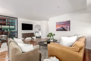 Photo #2: 6807189 Listing 