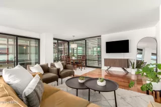 Photo #3: 6807189 Listing 