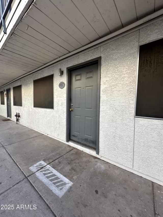 MLS: 6807302 Condo For Sale