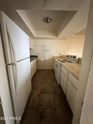 Photo #5: 6807302 Listing