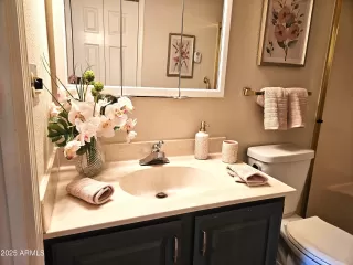 Photo #2: 6807416 Listing