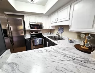 Photo #3: 6807416 Listing