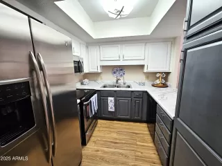 Photo #4: 6807416 Listing