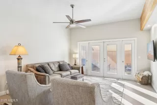 Photo #2: 6807445 Listing